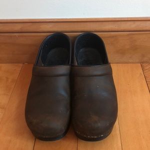👔🥼Dansko brown leather shoes👩🏻‍🏫👩🏾‍⚕️👞